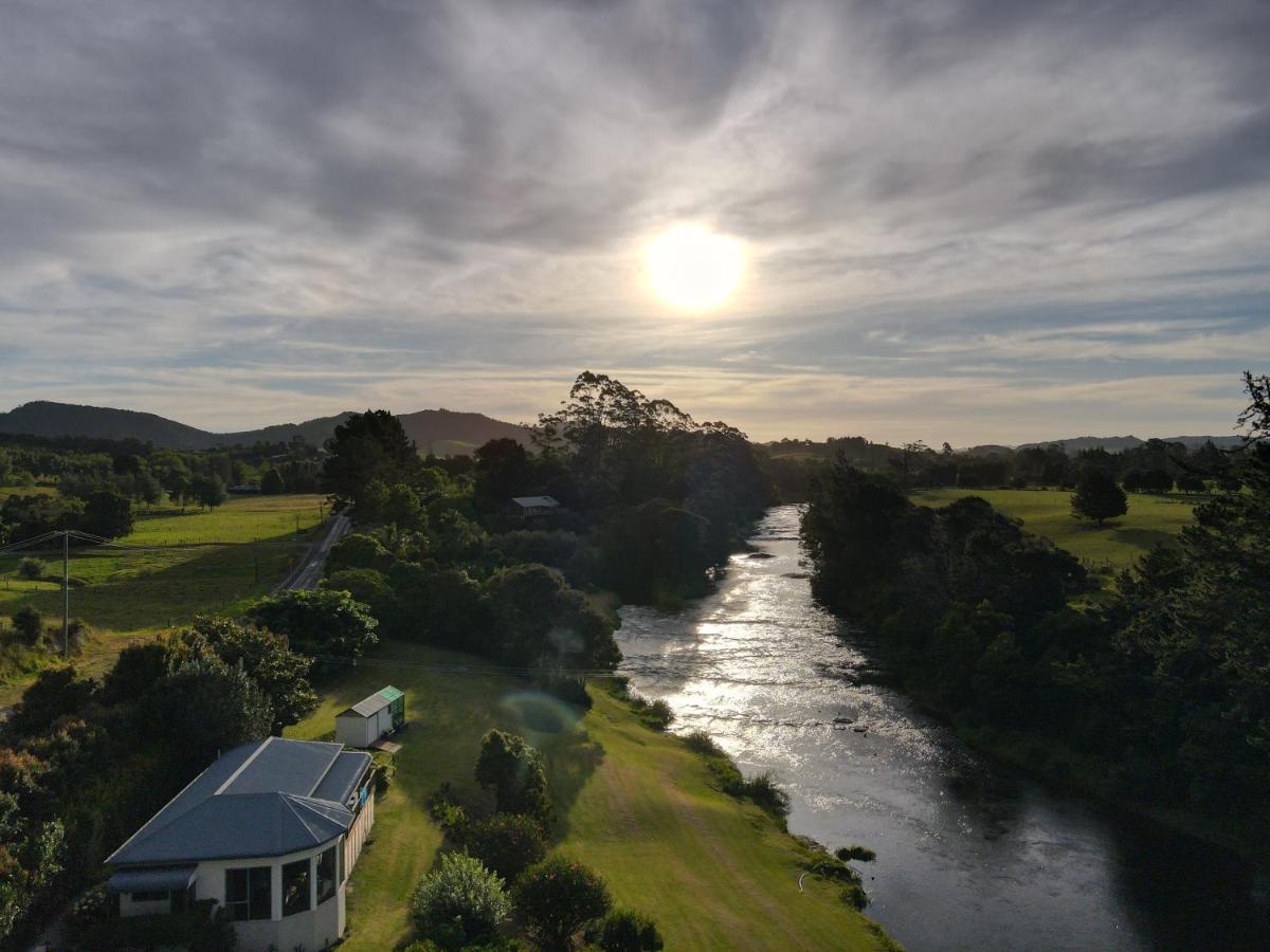Te Awa Lodge Пайхия Екстериор снимка