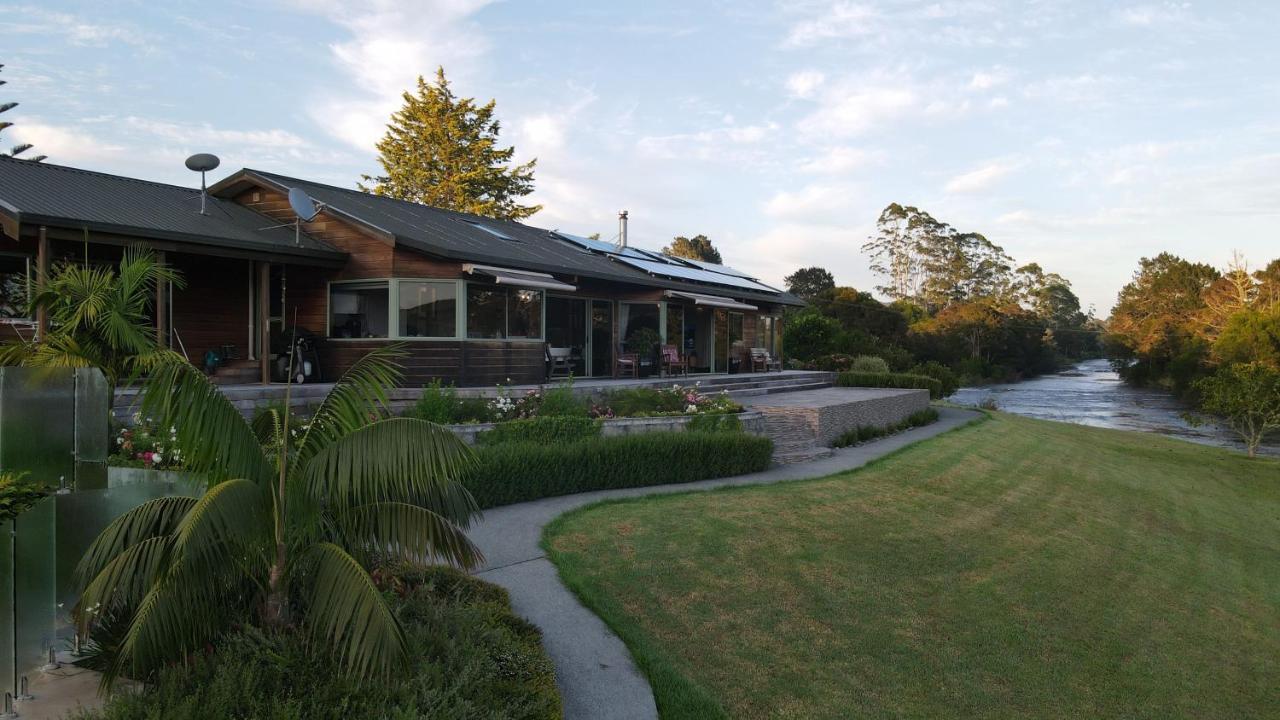 Te Awa Lodge Пайхия Екстериор снимка