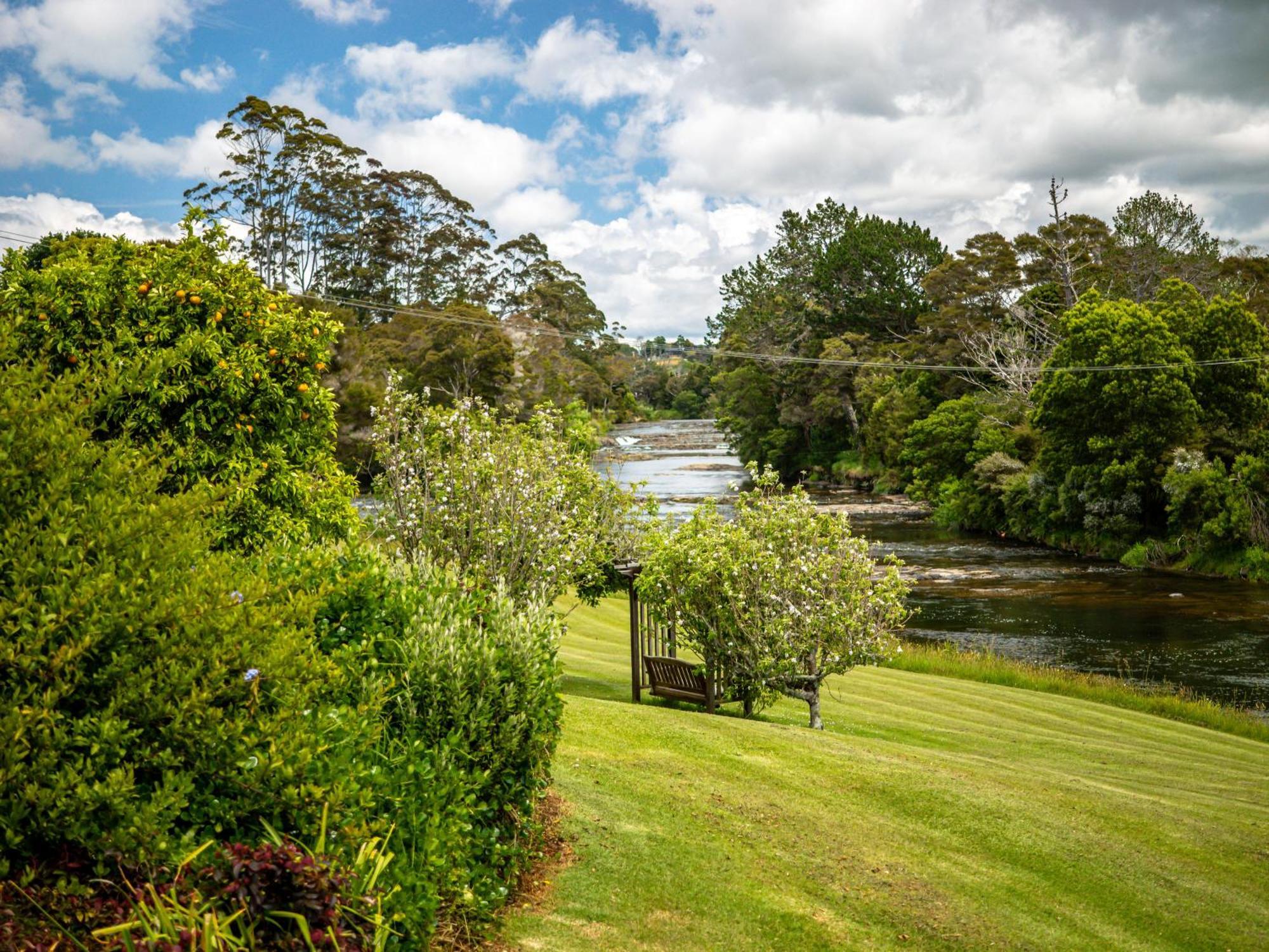 Te Awa Lodge Пайхия Екстериор снимка