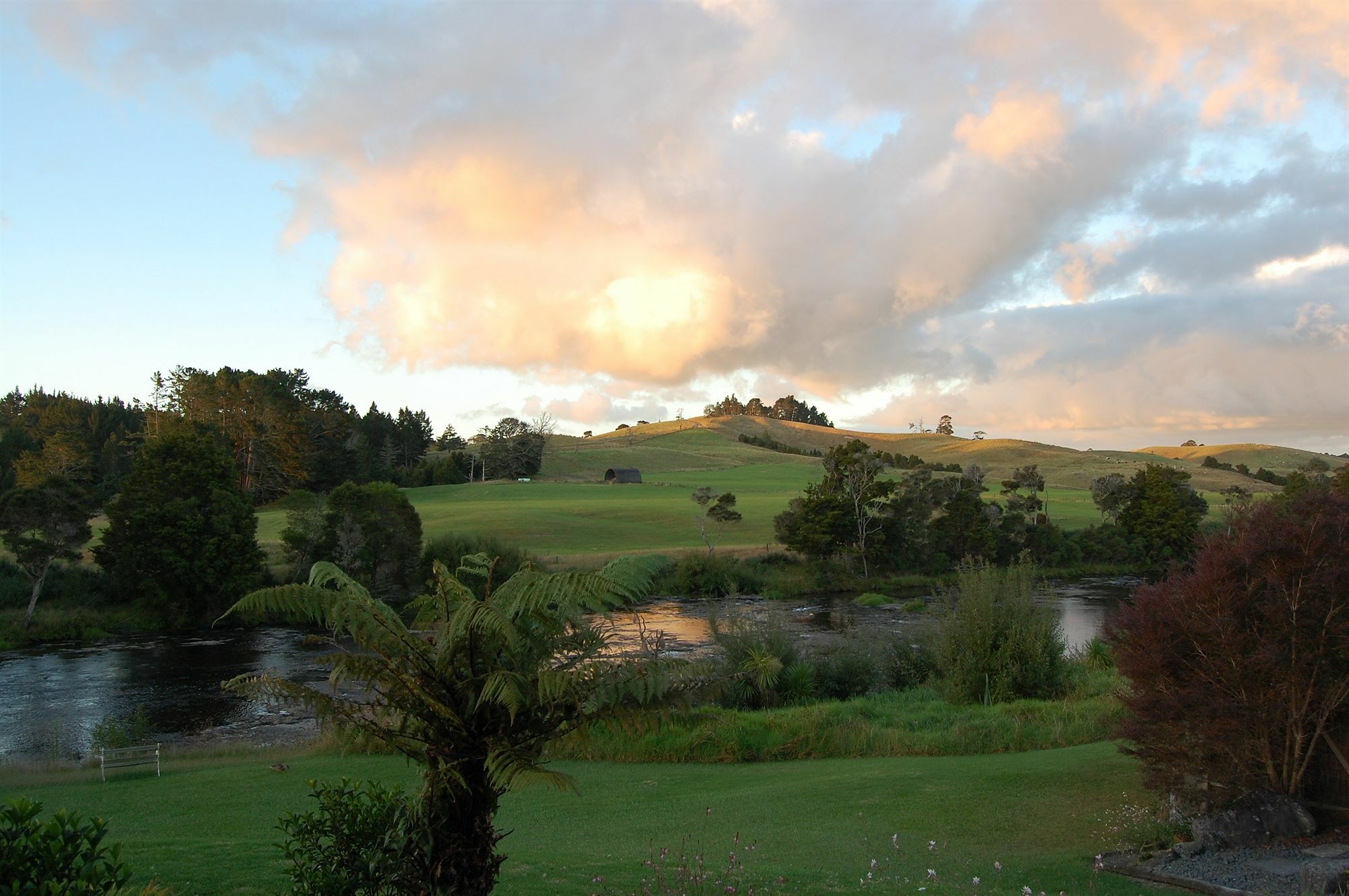 Te Awa Lodge Пайхия Екстериор снимка